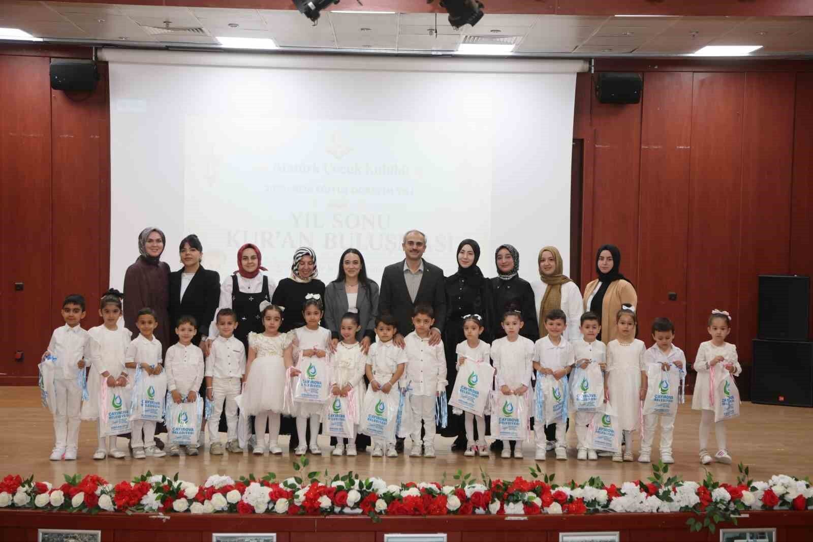 Minikler Kur'an-ı Kerim'e geçmenin heyecanını yaşadı