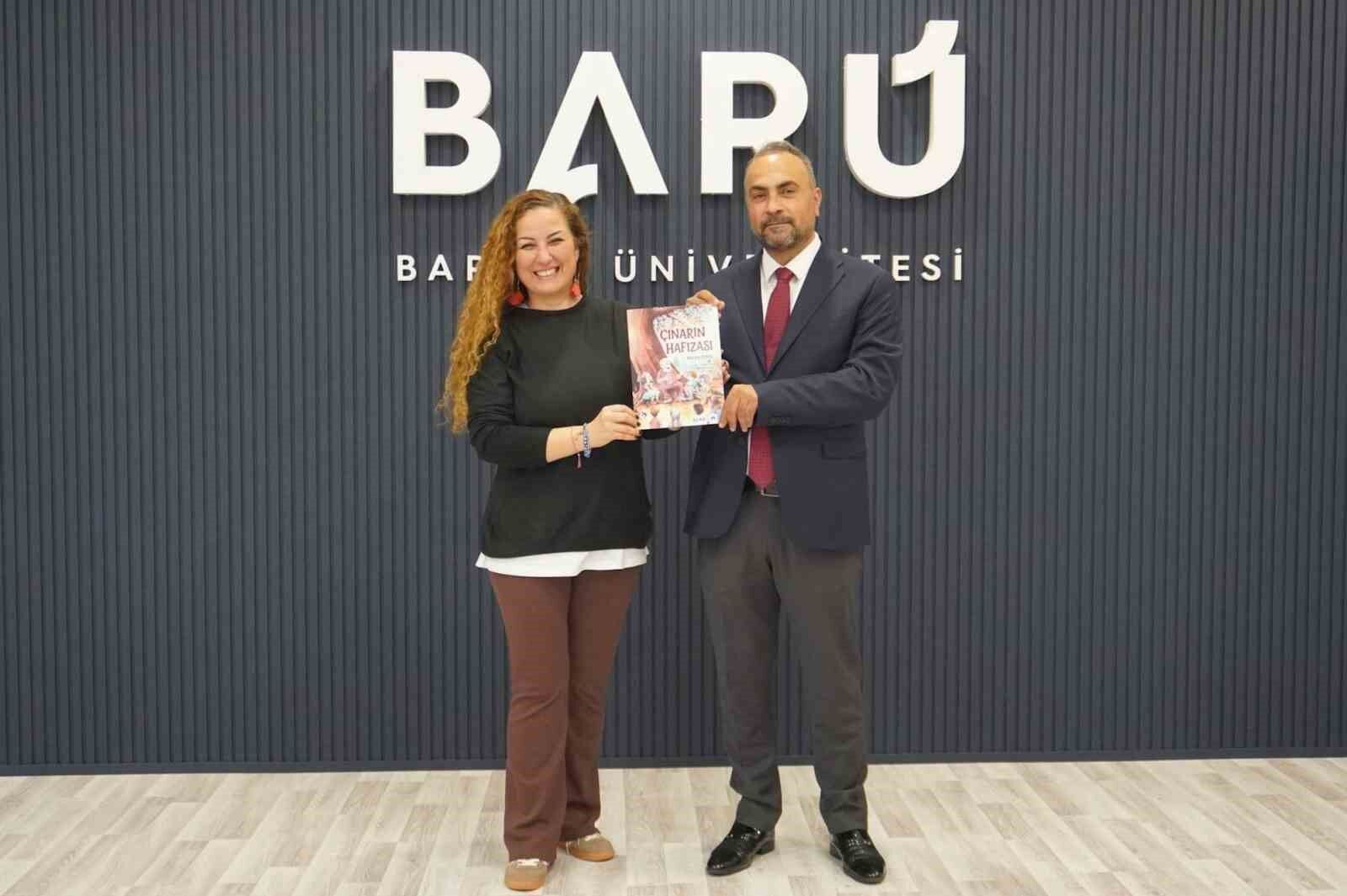 Tesadüfen bulunan 640 yıllık çınar ağacının hikayesi kitap oldu