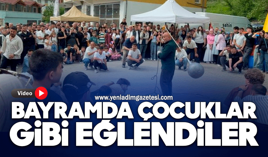Bayramda çocuklar gibi eğlendiler