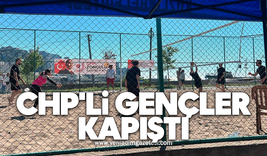 CHP'li gençler kapıştı