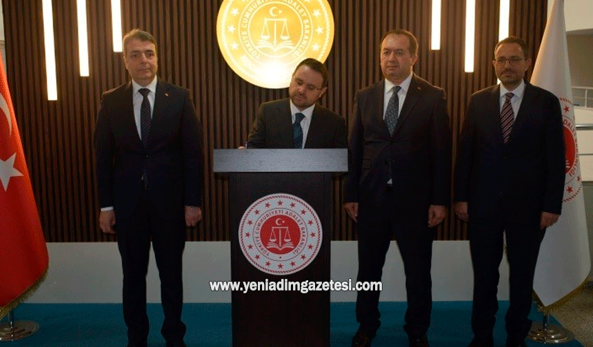Adalet Bakanı Gürlek'ten Kocaeli Adliyesine ziyaret