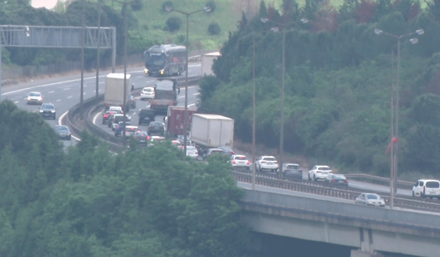 Kocaeli'de bayram tatilinin 3. gününde trafik akıcı seyrediyor