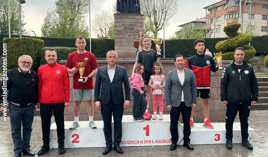 'Bolu'nun babası' İzzet Baysal anısına düzenlenen 'Şükran Günleri' koşuyla başladı