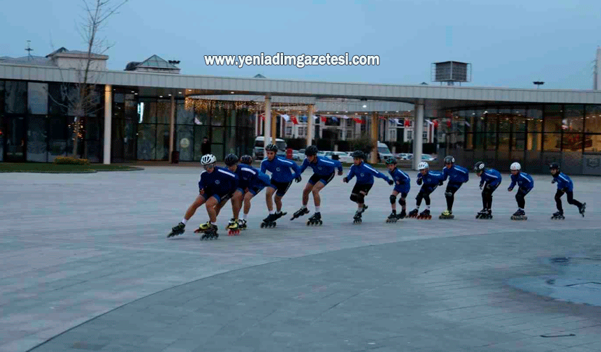 Kağıtsporlu patenciler Türkiye ikincisi oldu