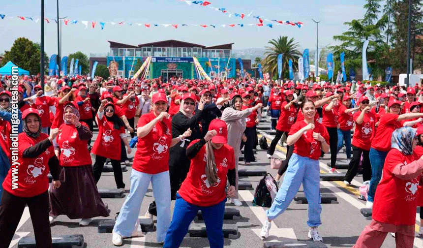 Başkan Büyükakın: 'Kocaeli'nin kadınlarını 32 ton hafiflettik'