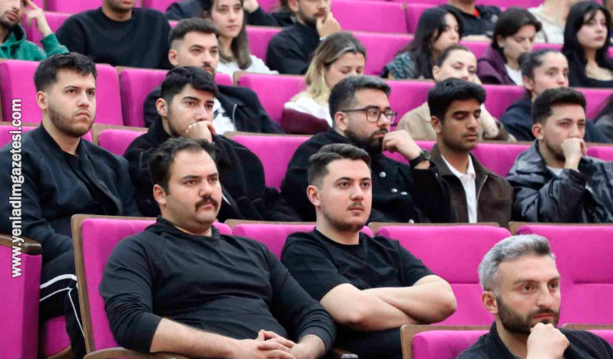 BARÜ'de alanında uzman isimler kadın futbolunda medyanın rolünü anlattı