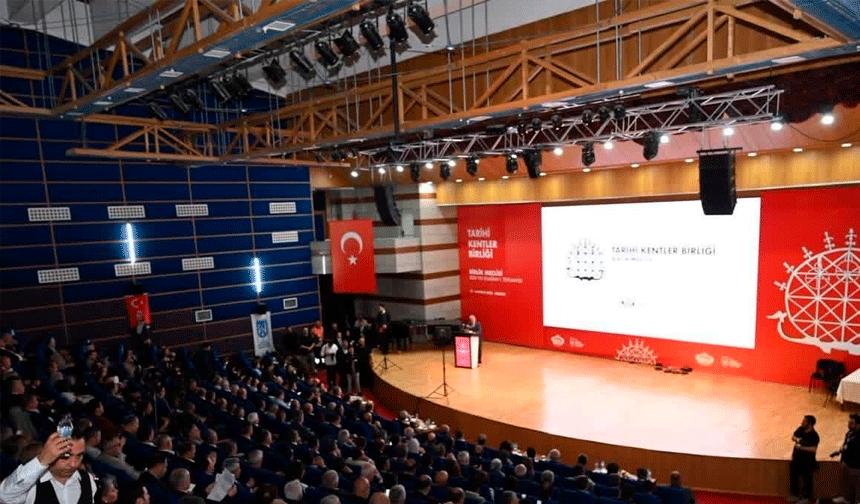 Tosya Belediye Başkanı Kavaklıgil, Tarihi Kentler Birliği yönetimine girdi