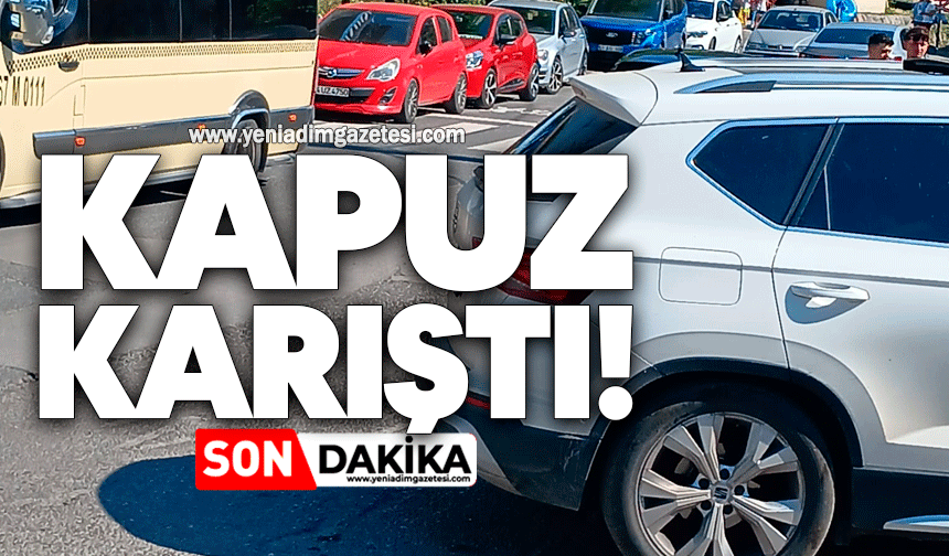 Kapuz karıştı! Araçlar zor geçiyor