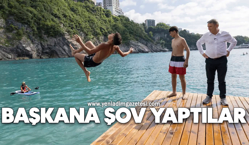 Başkana Şov yaptılar