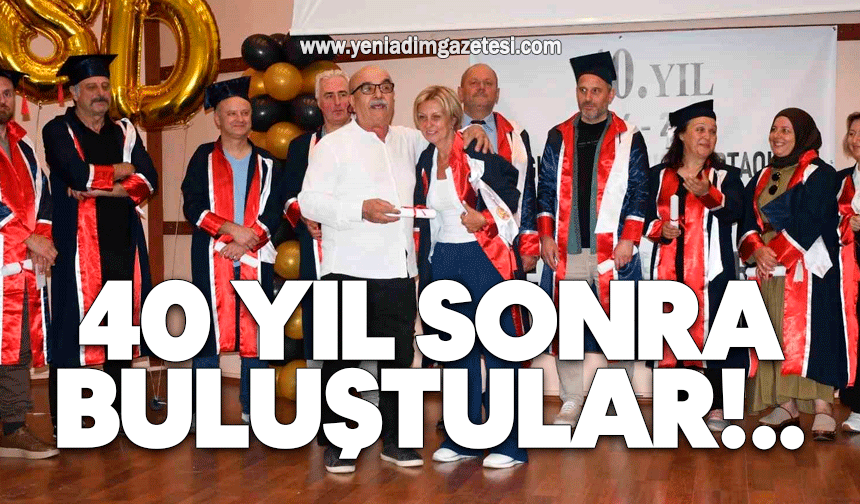 40 yıl sonra aynı sırada aynı heyecanla buluştular