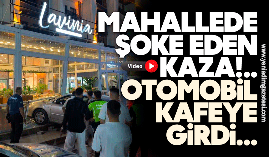 Mahallede şoke eden kaza: Otomobil kafeye girdi...
