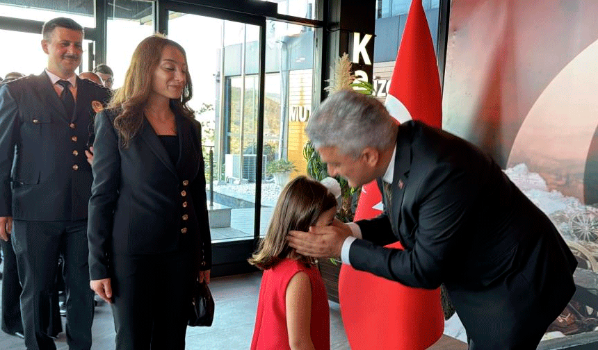 Düzce'de '30 Ağustos Zafer Bayramı' resepsiyonu