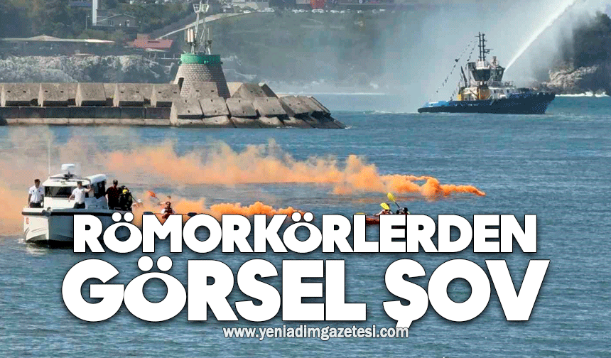 Zonguldak Limanı'nda 30 Ağustos şöleni: Römorkörlerden görsel şov