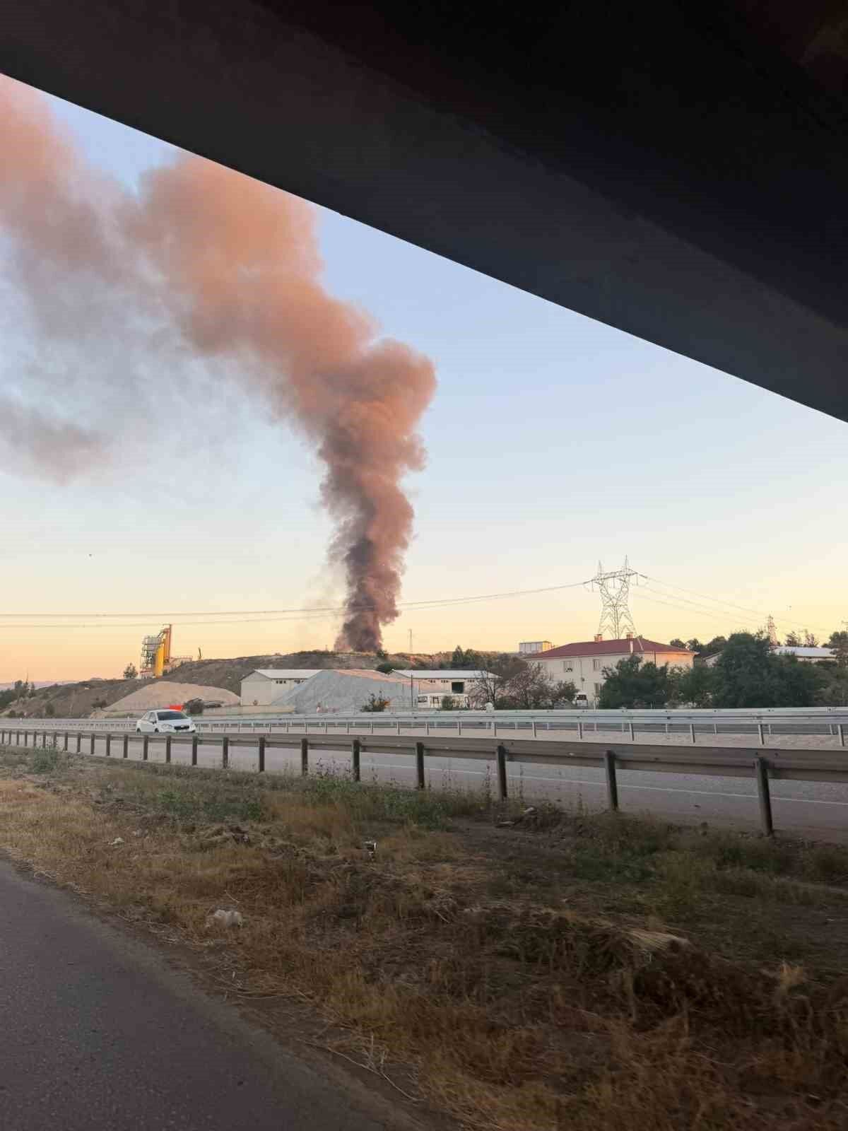 Bolu'da geri dönüşüm fabrikasında yangın çıktı