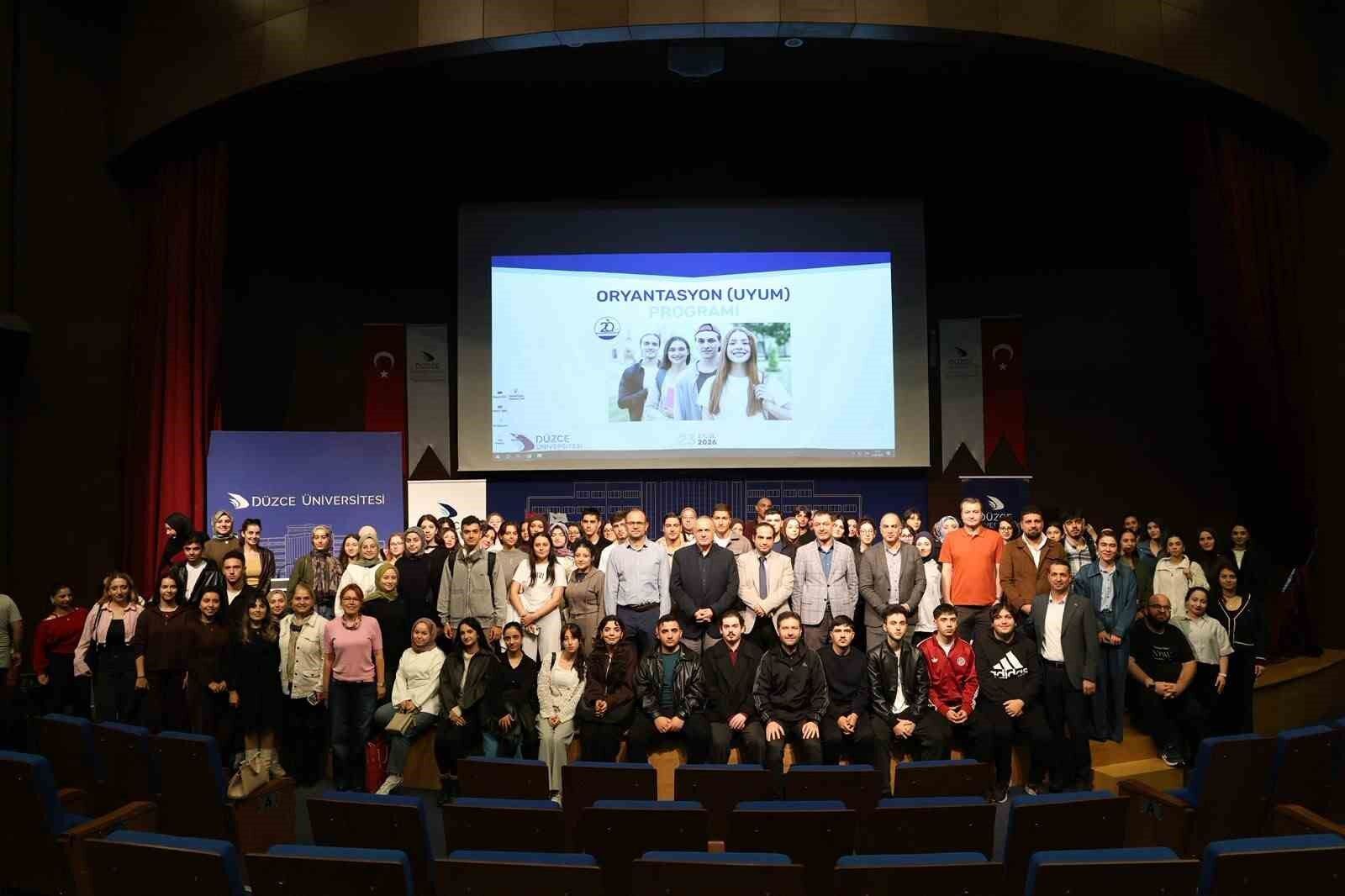 Düzce Üniversitesi'nde akademik yıl oryantasyon programları gerçekleştirildi
