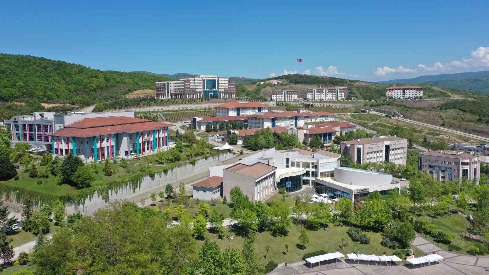 Eğitim Fakültesi mezunlarından 2026 AGS'de gurur veren başarı