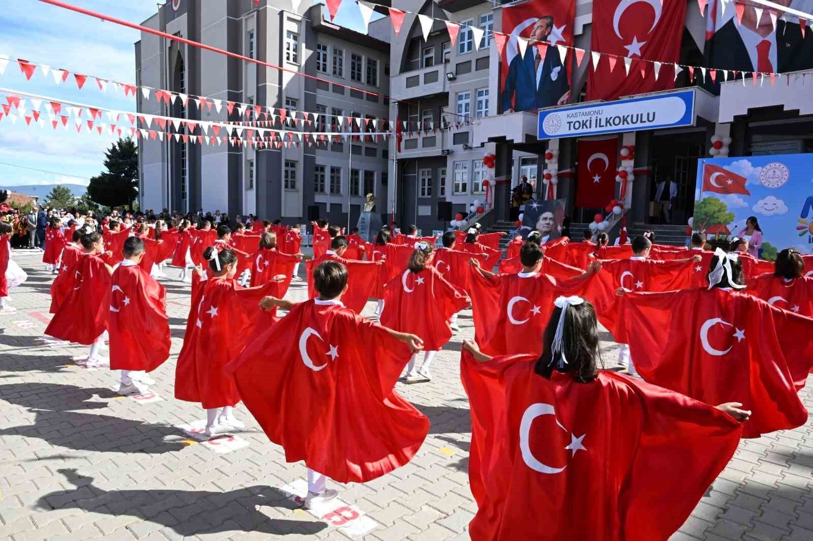 Kastamonu'da İlköğretim Haftası kutlandı