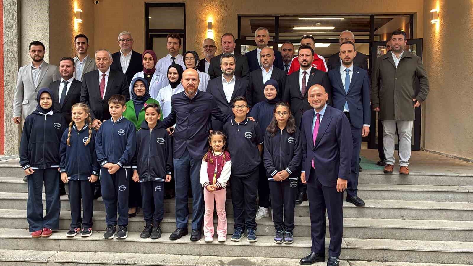 Bilal Erdoğan'dan Nezahat Özdemir İmam Hatip Ortaokulu'na ziyaret