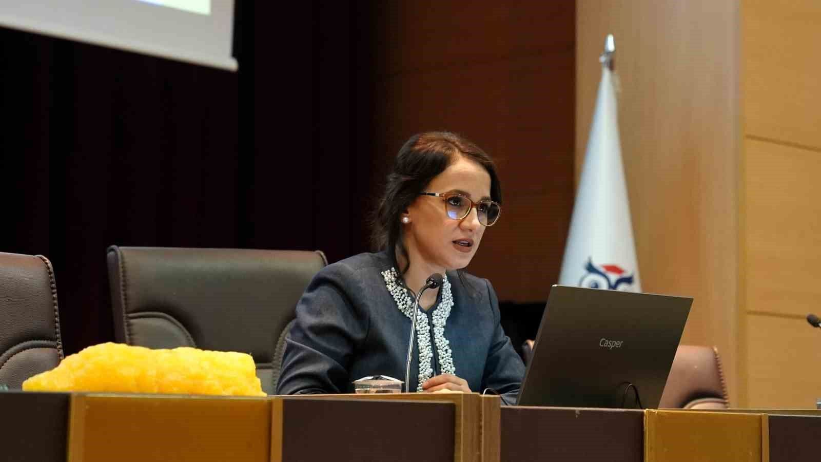 KBÜ'de idari personele sağlıklı beslenme eğitimi verildi