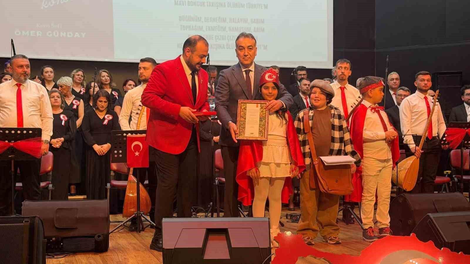 'Kurtuluştan Kuruluşa Cumhuriyet' konseri düzenlendi.