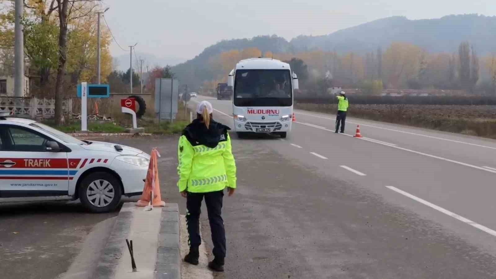 Trafik denetimlerinde 3 milyon 19 bin lira ceza